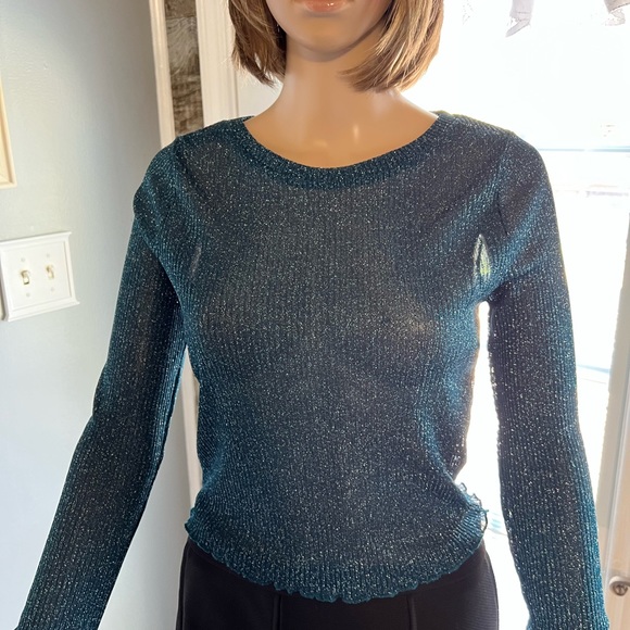 Forever 21 Tops - Forever 21 Shirt SZ MED